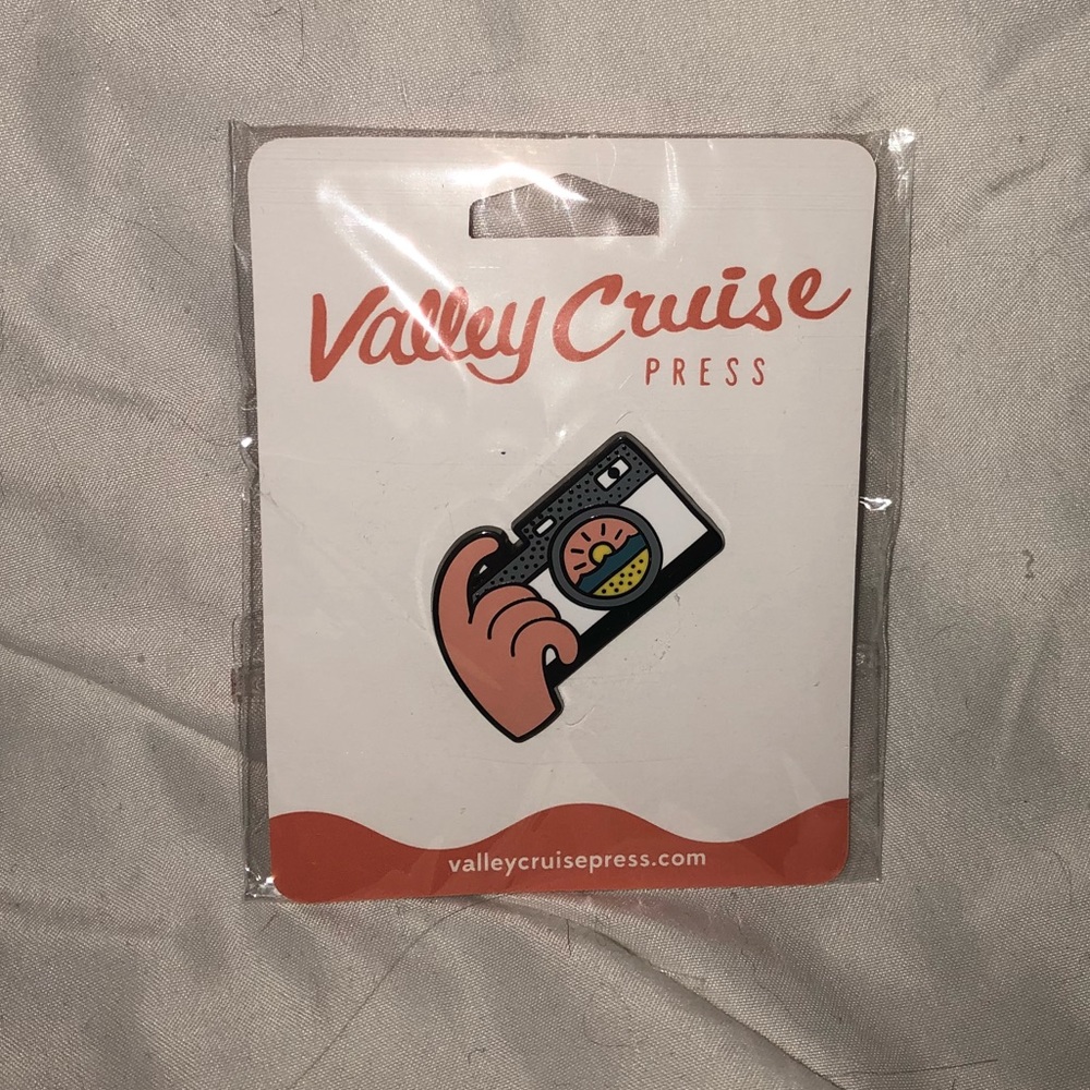 Cute Pins - Picture 3 of 3